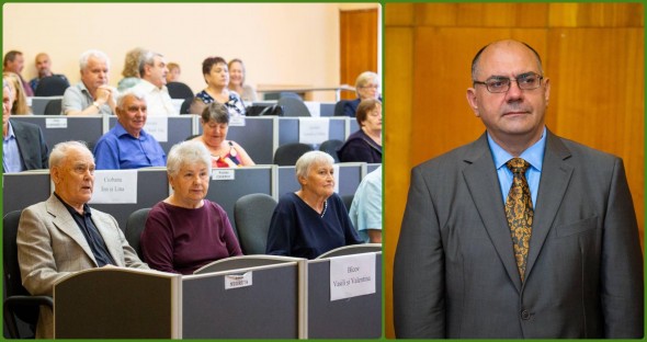 FOTO // Cupluri jubiliare din Bălți, care sărbătoresc 50 și 60 de ani de căsnicie, felicitate de primarul Alexandr Petkov